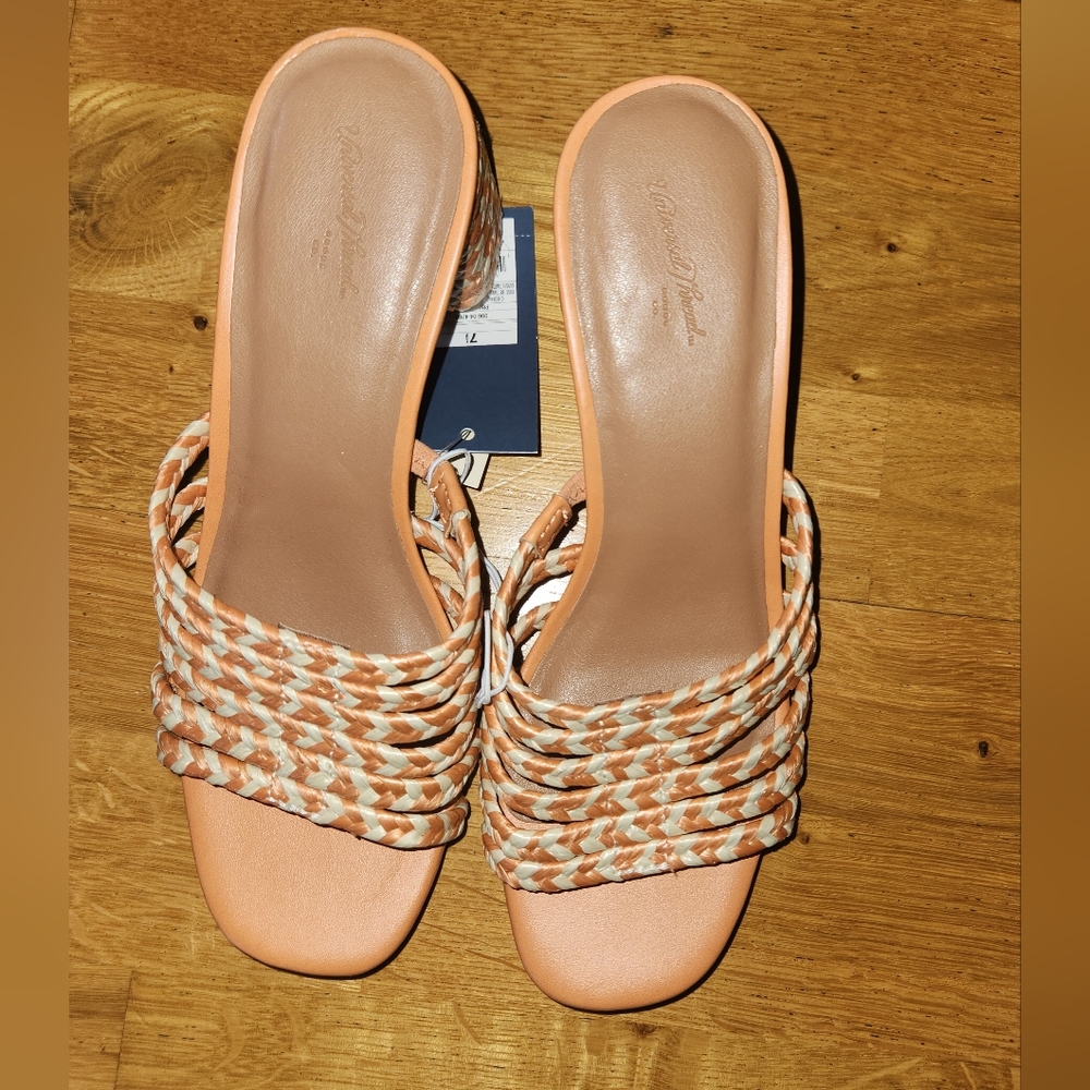Universal Thread - Rachel Mules - Orange - Size 7.5 - Picture 4 of 6